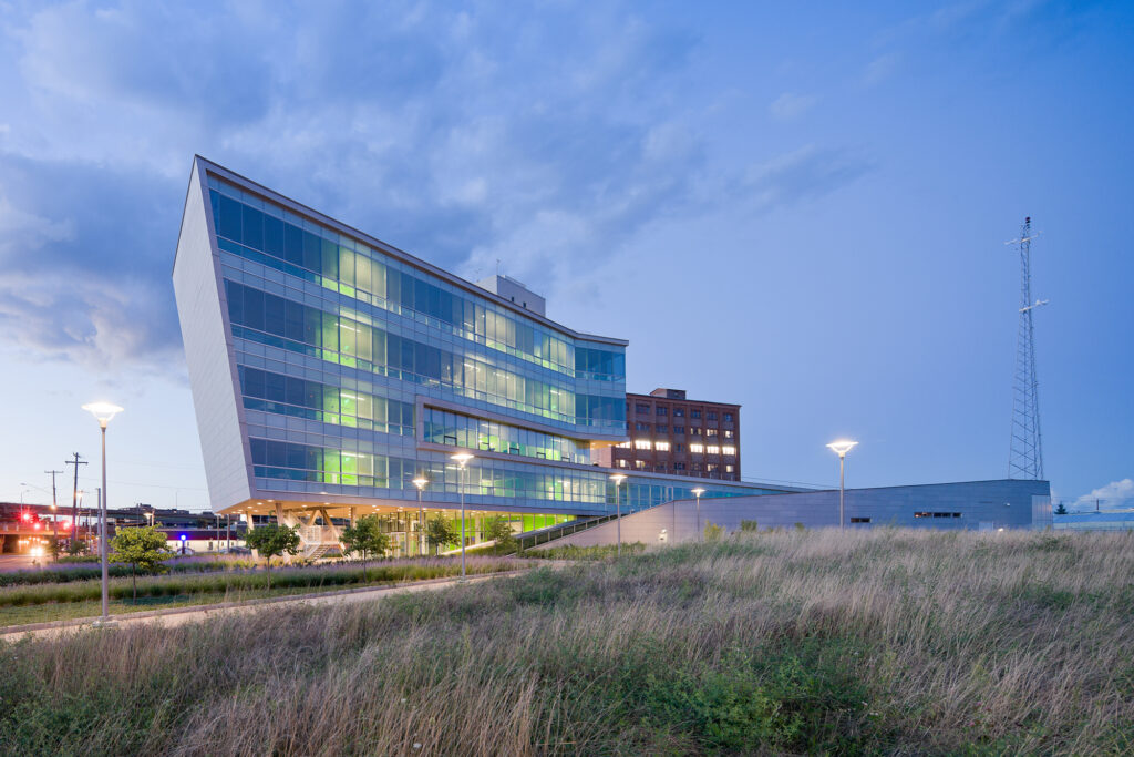 Syracuse COE Building